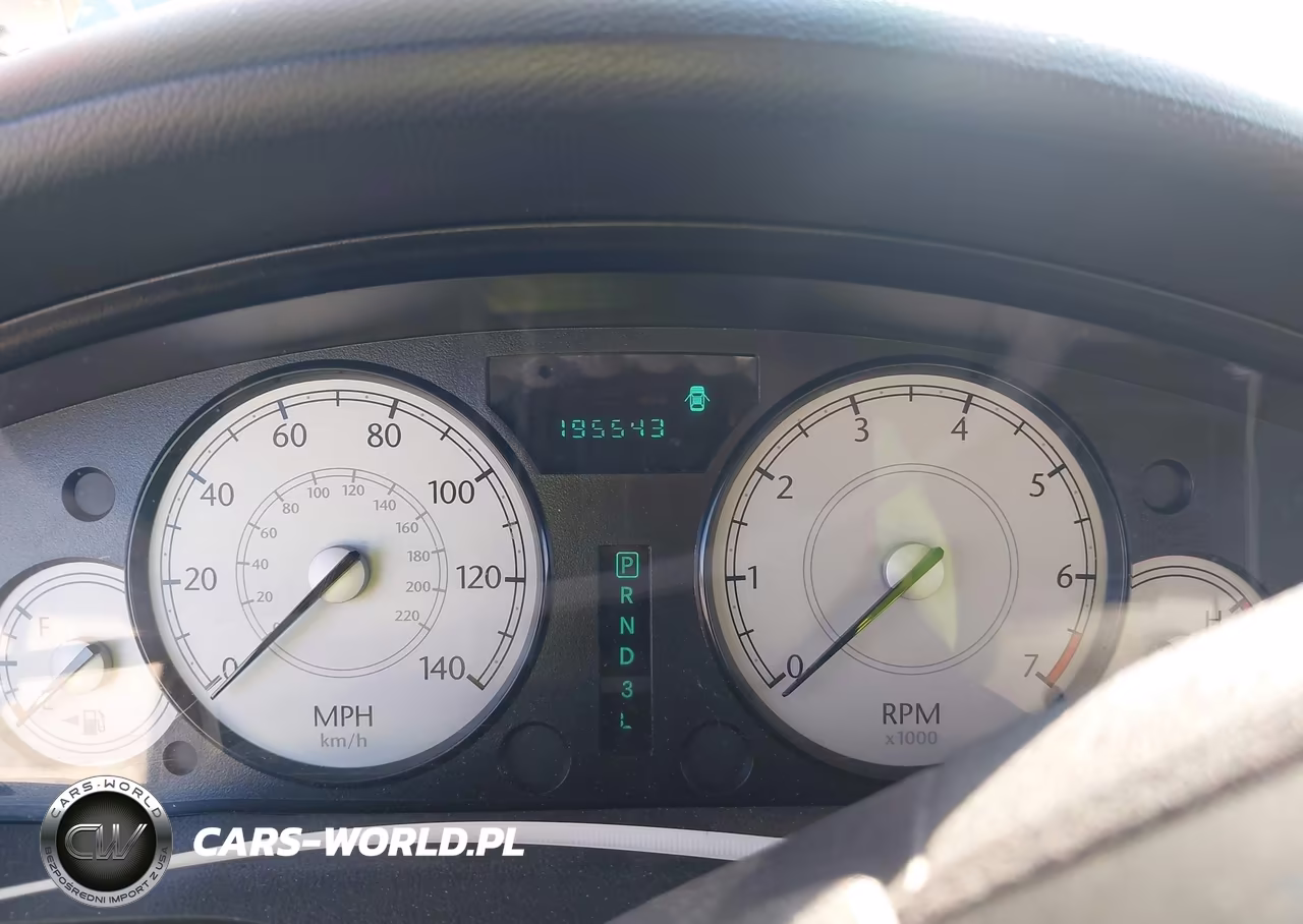 2007 Chrysler 300 VIN:2C3KA43RX7H784849 - 7