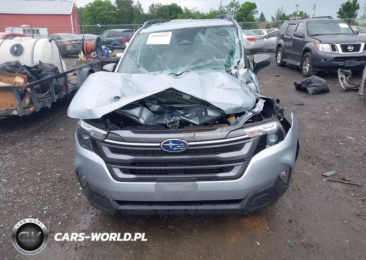 2025 Subaru Forester Premium VIN:JF2SLDDCXSH532342 - 11