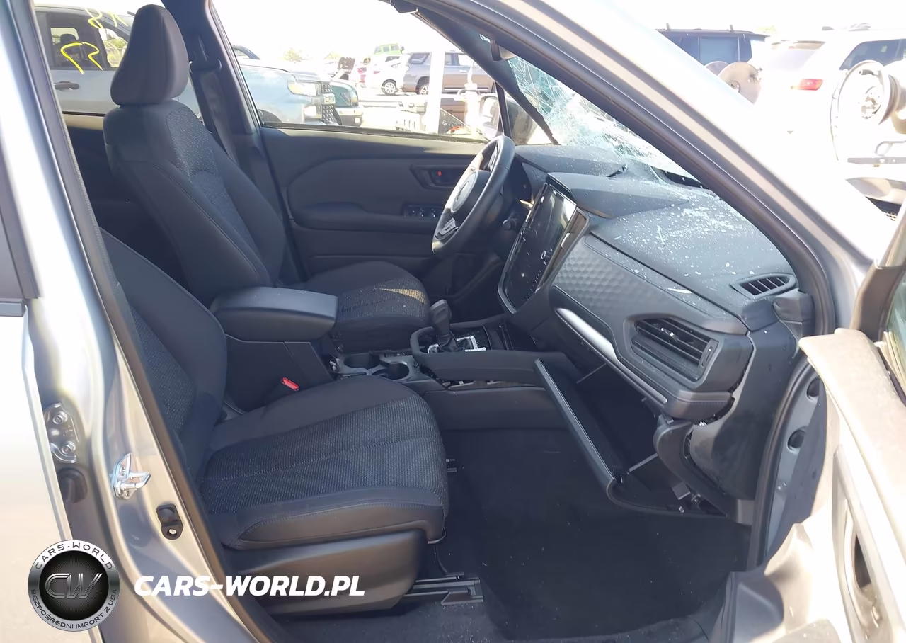 2025 Subaru Forester Premium VIN:JF2SLDDCXSH532342 - 5