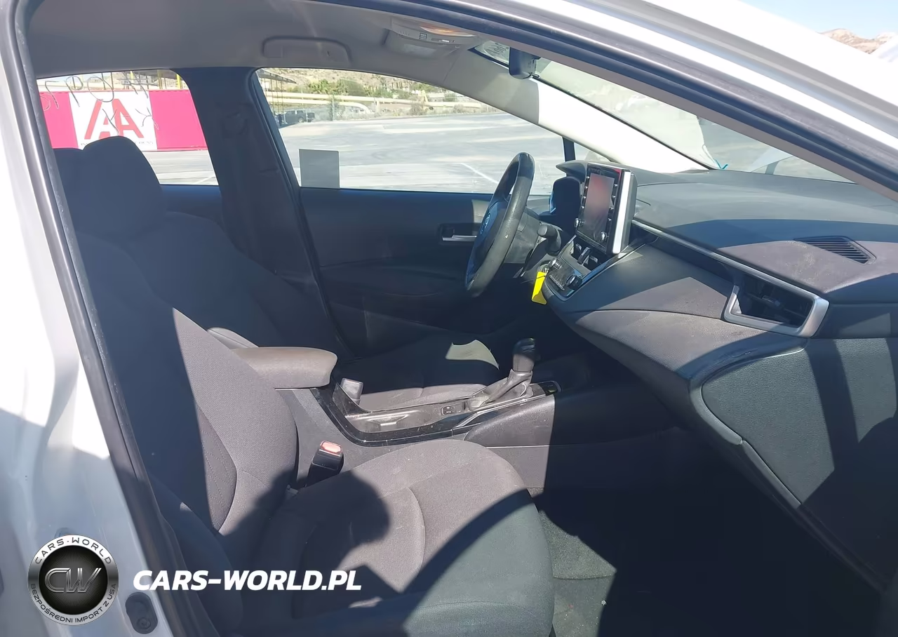 2020 Toyota Corolla Le VIN:5YFEPRAE3LP020978 - 5