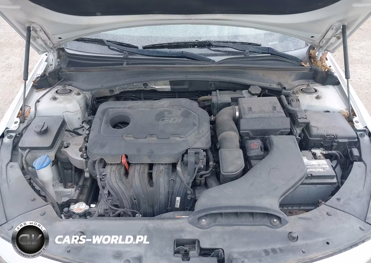2018 Kia Optima S VIN:5XXGT4L30JG233072 - 10