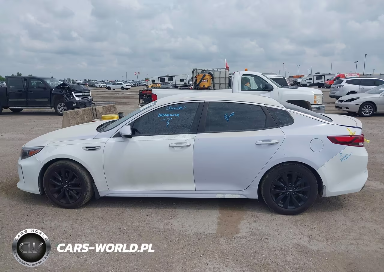 2018 Kia Optima S VIN:5XXGT4L30JG233072 - 15