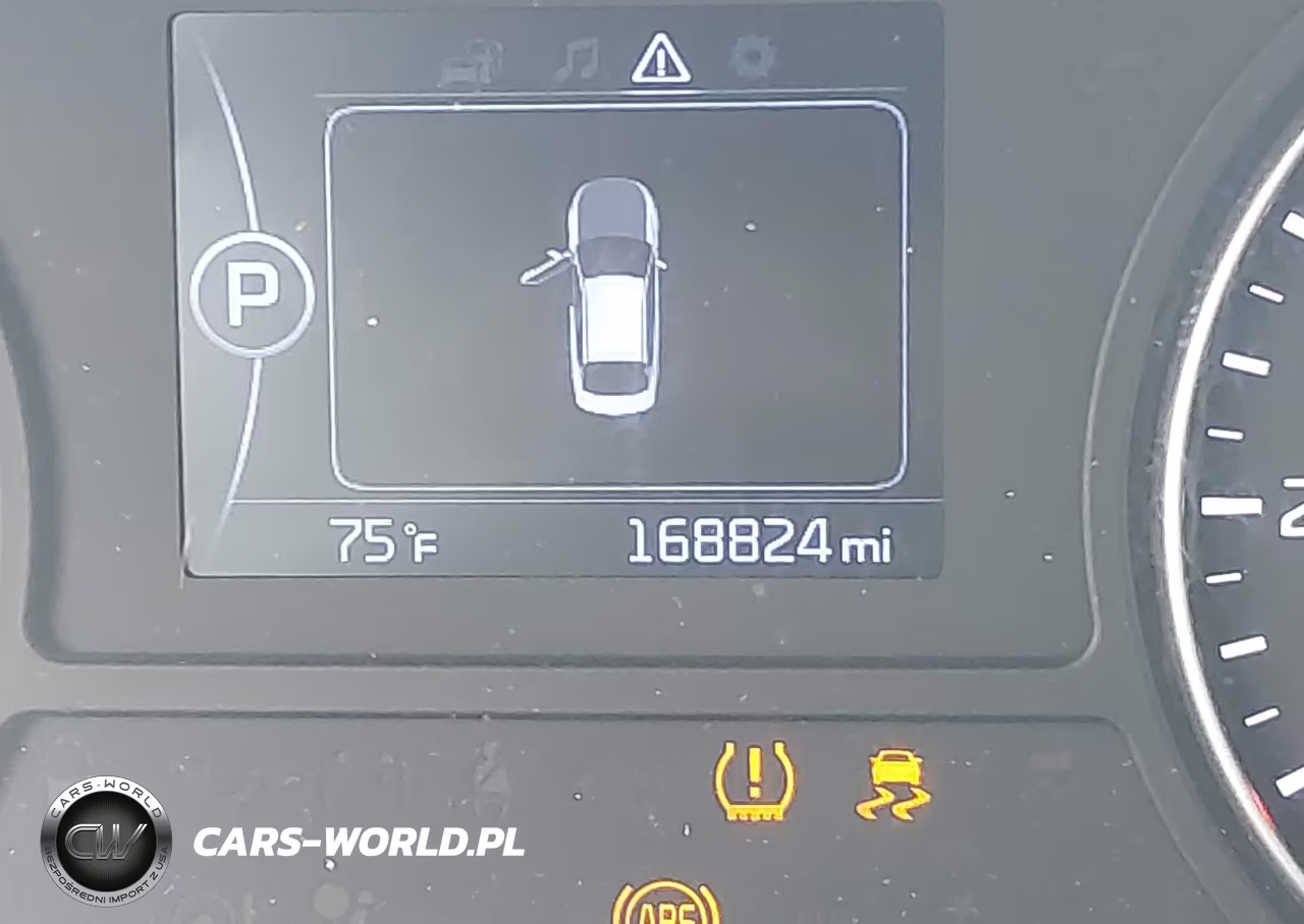 2018 Kia Optima S VIN:5XXGT4L30JG233072 - 16