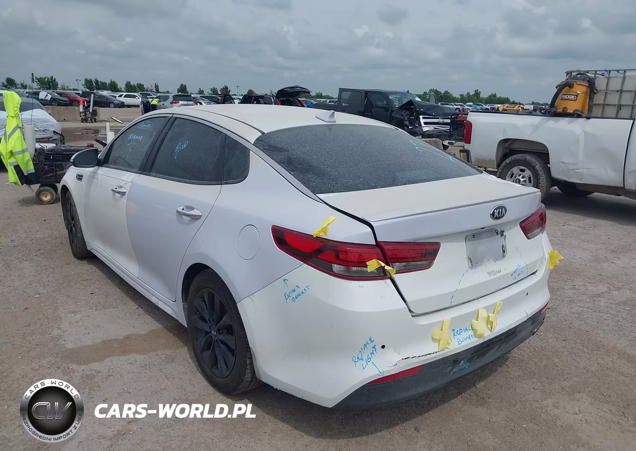 2018 Kia Optima S VIN:5XXGT4L30JG233072 - 3
