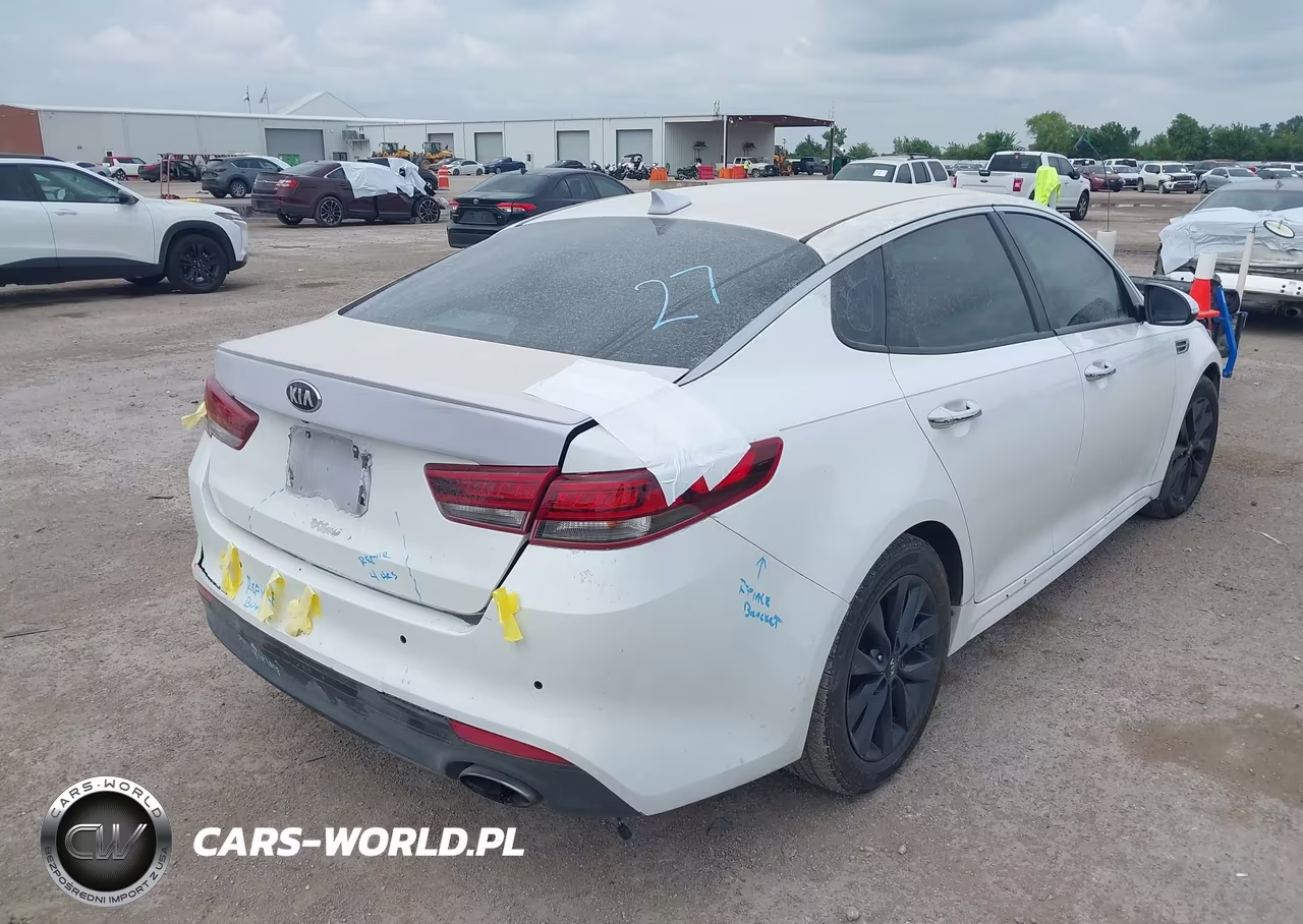 2018 Kia Optima S VIN:5XXGT4L30JG233072 - 4