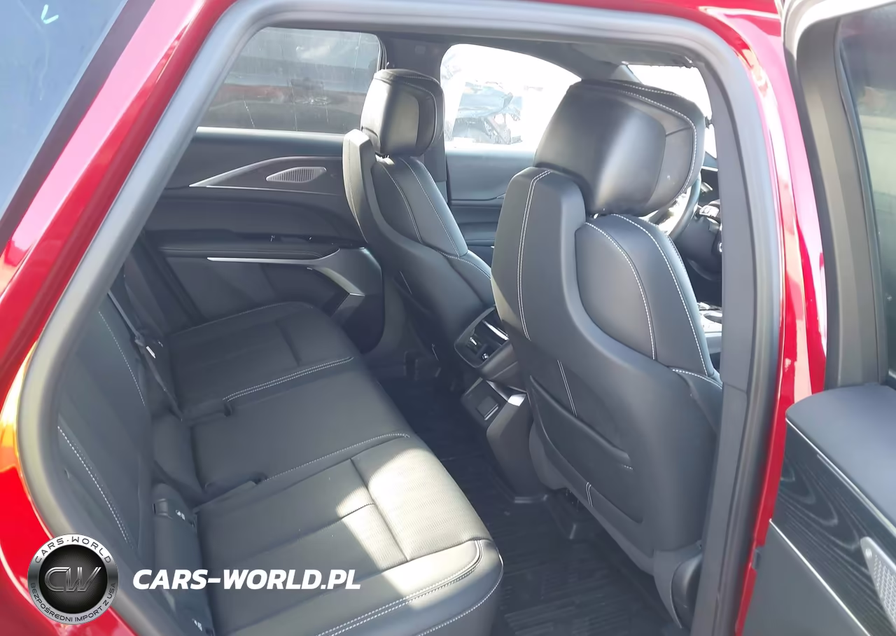 2024 Cadillac Lyriq Luxury W-1Se VIN:1GYKPSRLXRZ137995 - 8