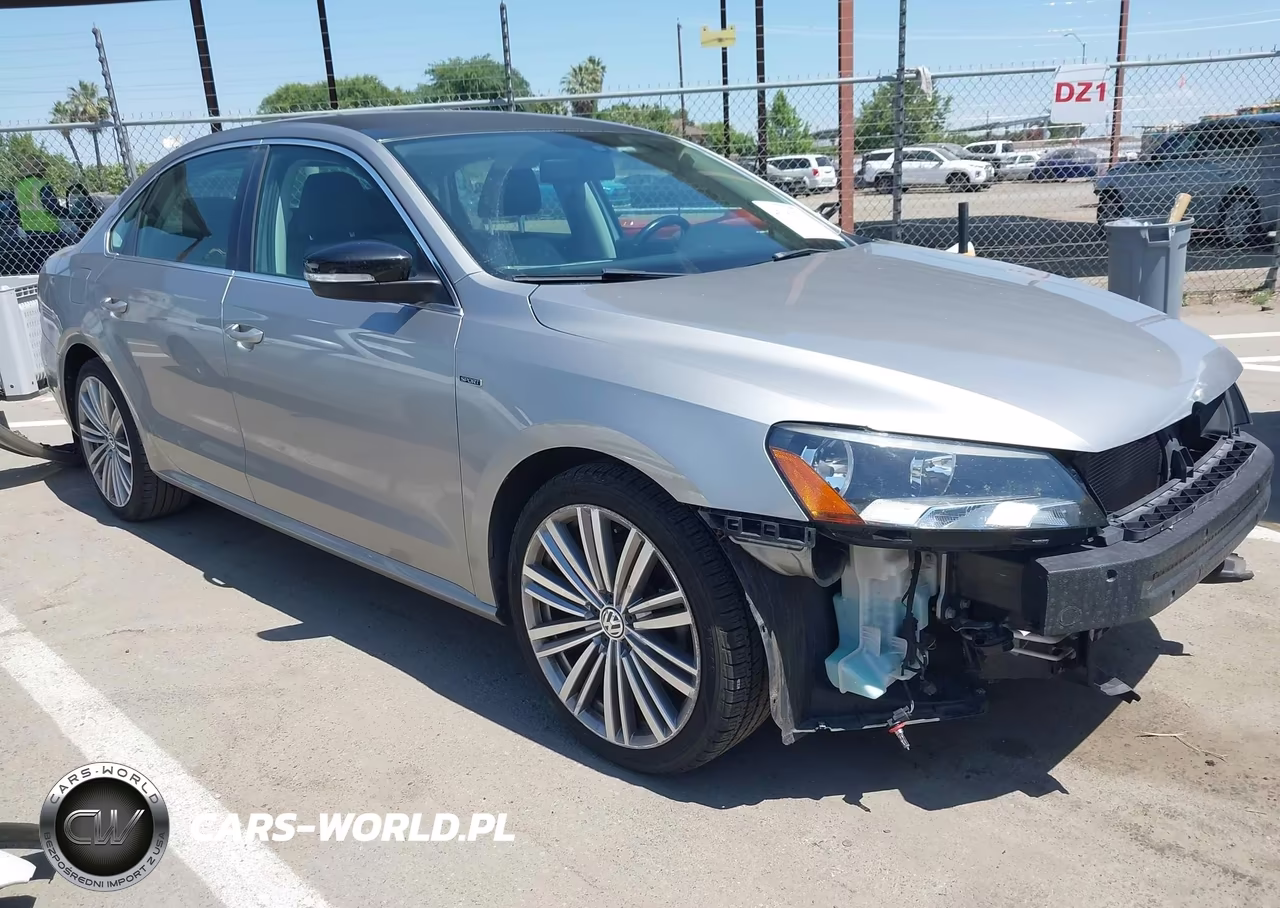 2014 Volkswagen Passat 1.8T Sport – zdjęcie 1 z 13