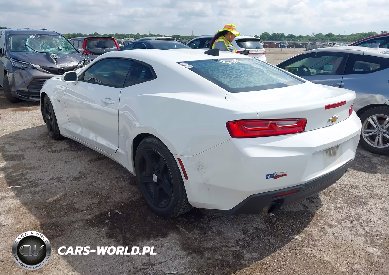 2018 Chevrolet Camaro 1Lt VIN:1G1FB1RX5J0164686 - 3