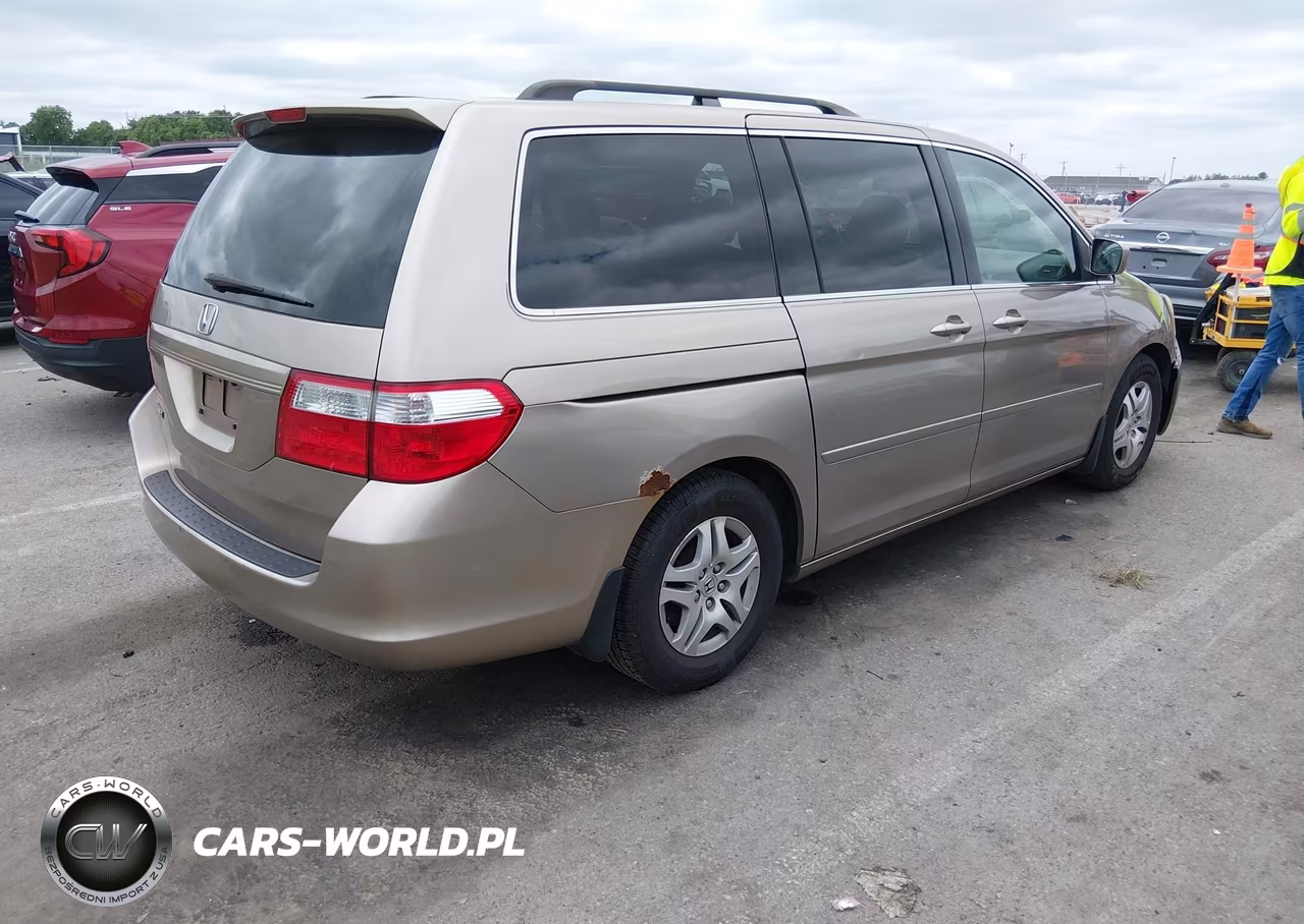 2007 Honda Odyssey Ex VIN:5FNRL38497B096262 - 4