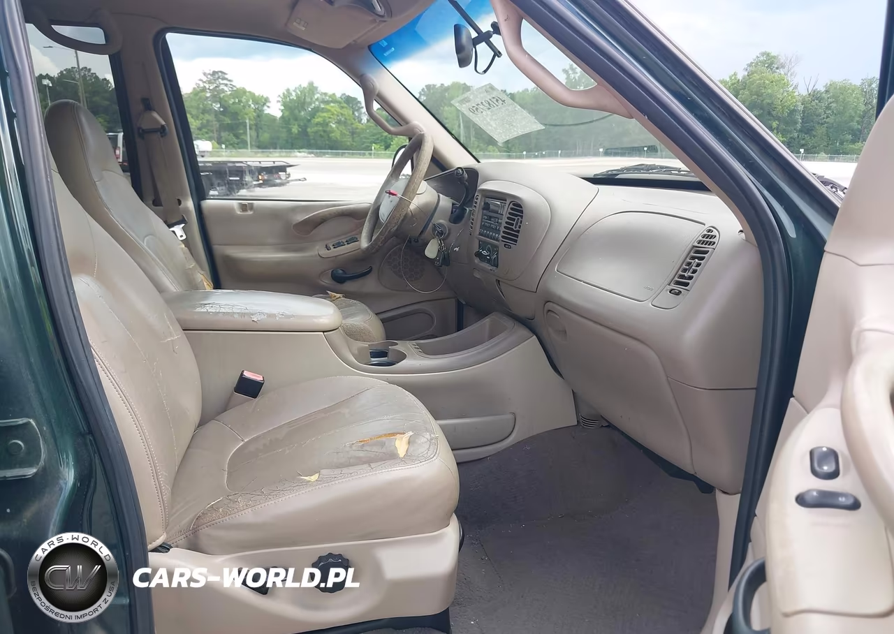 2001 Ford Expedition Xlt VIN:1FMRU15W81LA32317 - 5