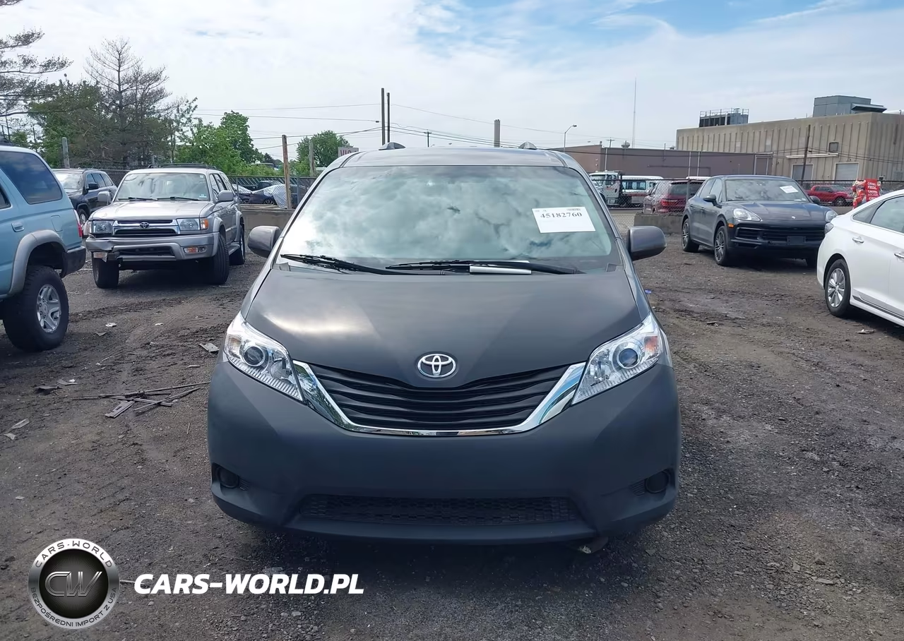 2013 Toyota Sienna Le V6 8 Passenger VIN:5TDKK3DC8DS344381 - 12
