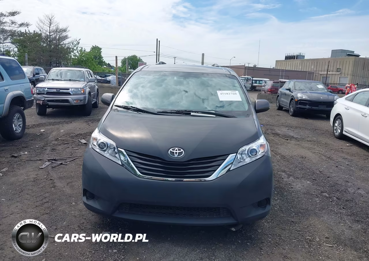 2013 Toyota Sienna Le V6 8 Passenger VIN:5TDKK3DC8DS344381 - 6