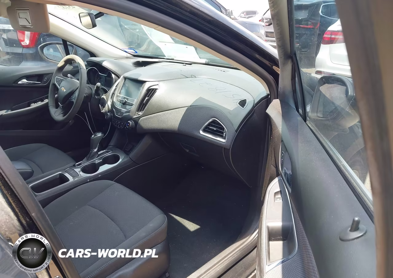 2018 Chevrolet Cruze Lt Auto VIN:3G1BE6SM5JS638034 - 5