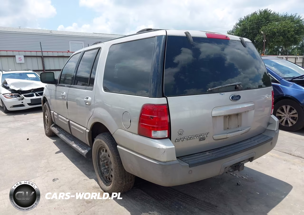2003 Ford Expedition Xlt VIN:1FMRU15W63LA18659 - 3