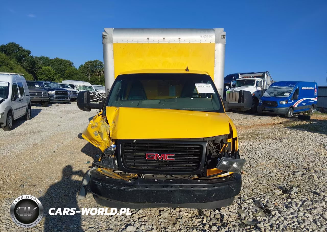 2018 GMC Savana Cutaway Work Van VIN:7GZ37TCG3JN900370 - 12