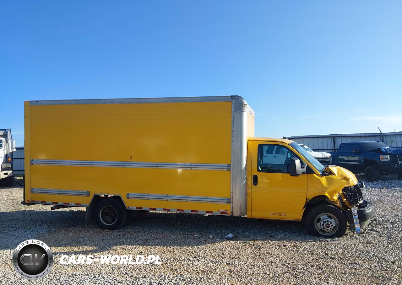 2018 GMC Savana Cutaway Work Van VIN:7GZ37TCG3JN900370 - 13