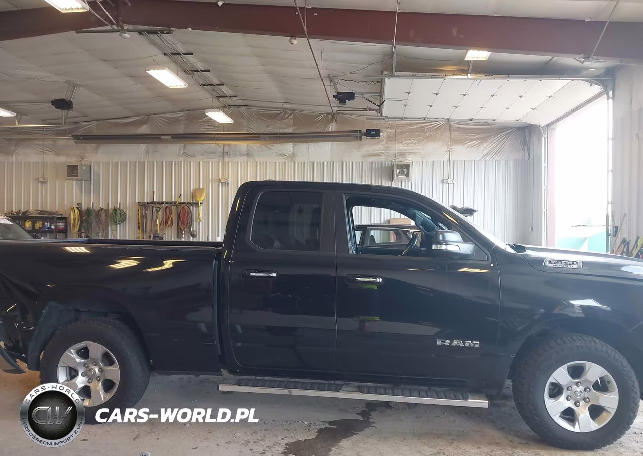 2020 Ram 1500 Big Horn 4X4 6'4 Box VIN:1C6SRFBTXLN366314 - 13