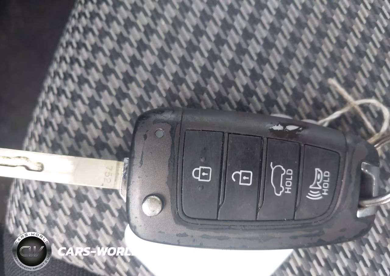 2019 Hyundai Kona Se VIN:KM8K1CAA2KU266884 - 11
