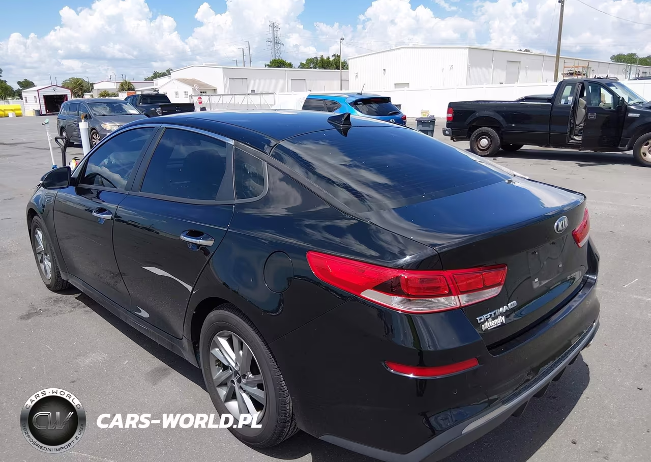 2019 Kia Optima Lx VIN:5XXGT4L31KG303194 - 3