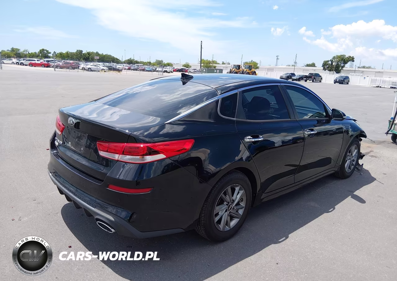 2019 Kia Optima Lx VIN:5XXGT4L31KG303194 - 4