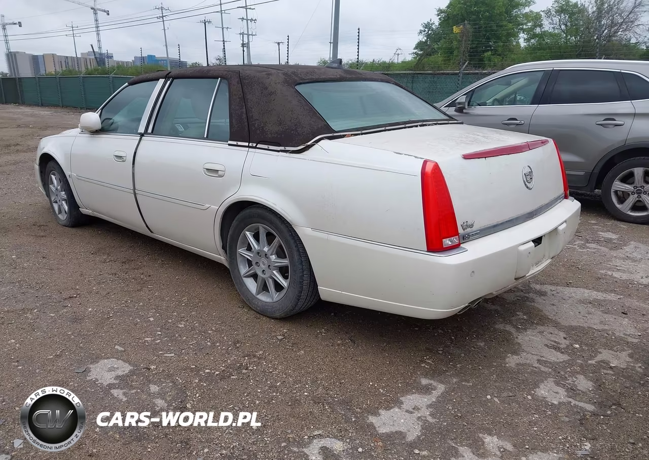 2010 Cadillac Dts Luxury Collection VIN:1G6KD5EY5AU107941 - 3