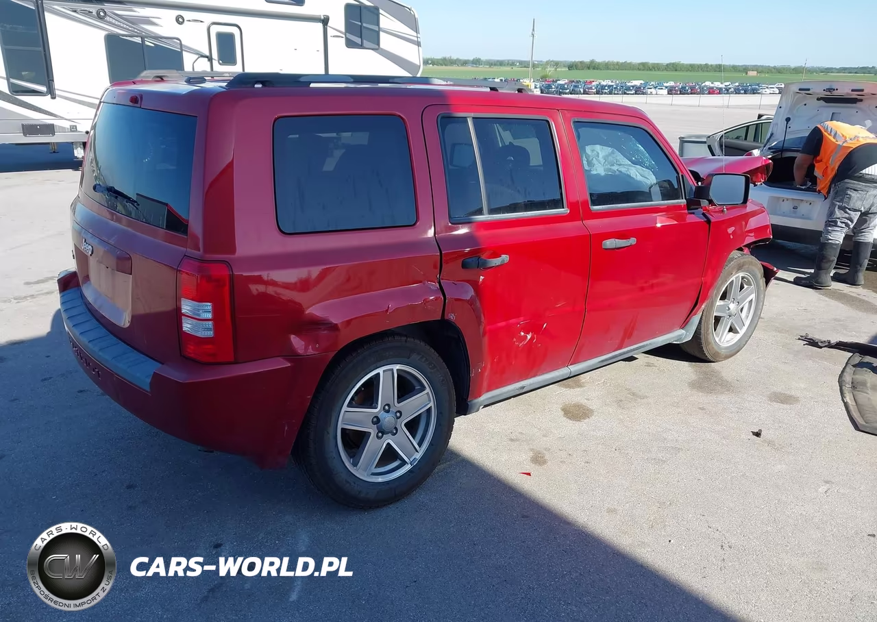 2008 Jeep Patriot Sport VIN:1J8FF28W38D515424 - 4
