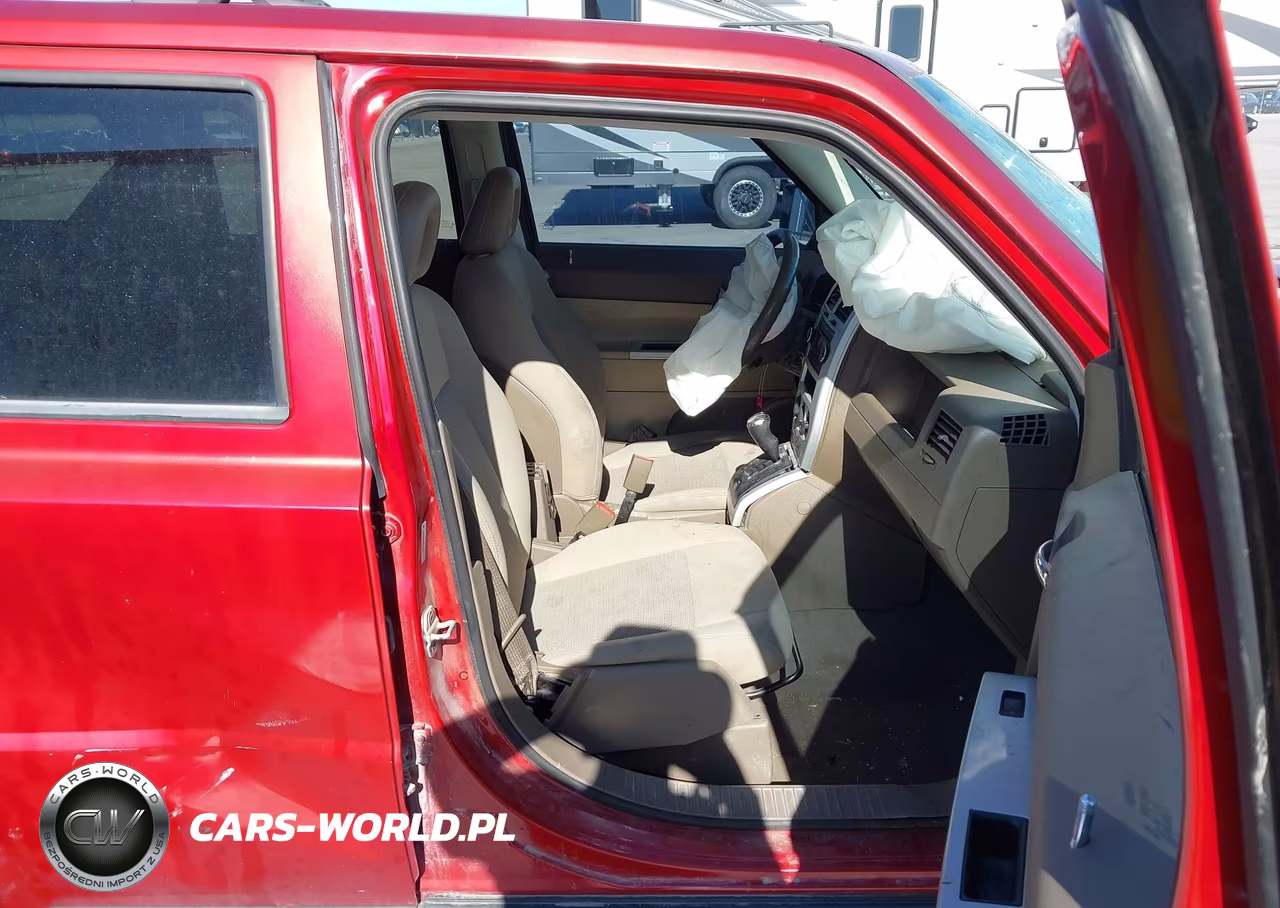 2008 Jeep Patriot Sport VIN:1J8FF28W38D515424 - 5