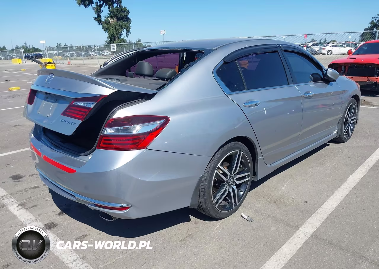 2017 Honda Accord Sport VIN:1HGCR2F56HA031472 - 4