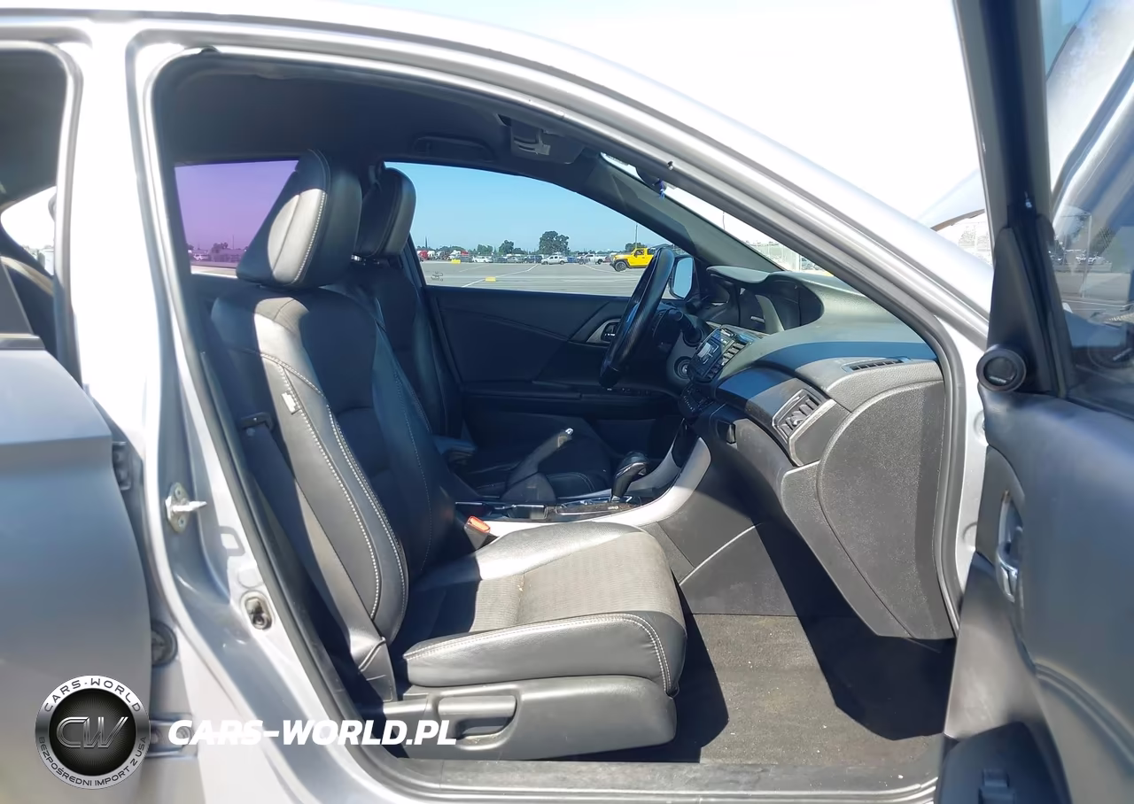 2017 Honda Accord Sport VIN:1HGCR2F56HA031472 - 5