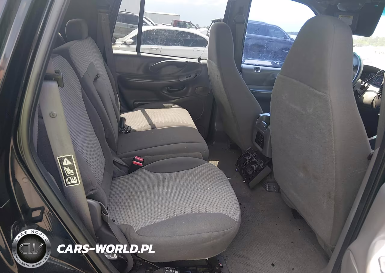 2002 Ford Expedition Xlt VIN:1FMRU15W32LA12848 - 8