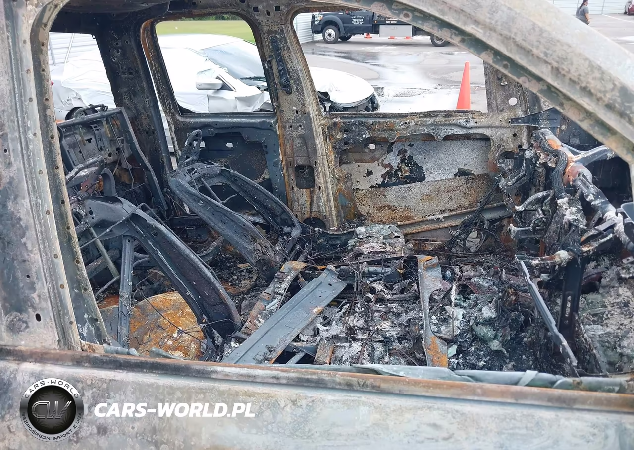 2016 Toyota Tundra Sr5 5.7L V8 VIN:5TFDW5F19GX522074 - 5