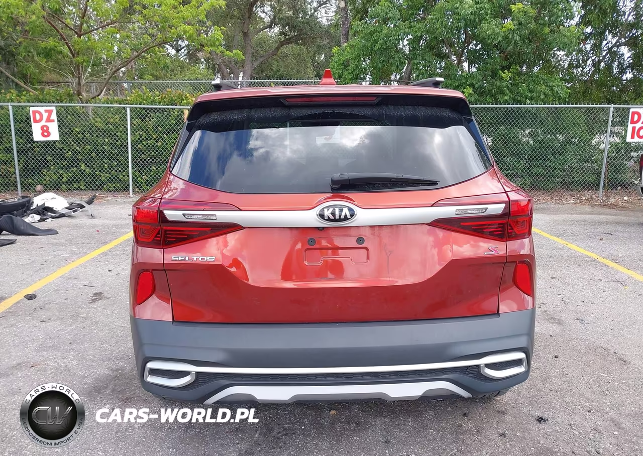 2021 Kia Seltos S VIN:KNDEU2AA3M7172761 - 17