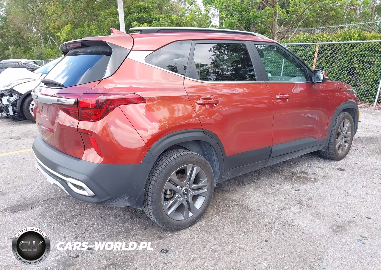 2021 Kia Seltos S VIN:KNDEU2AA3M7172761 - 4