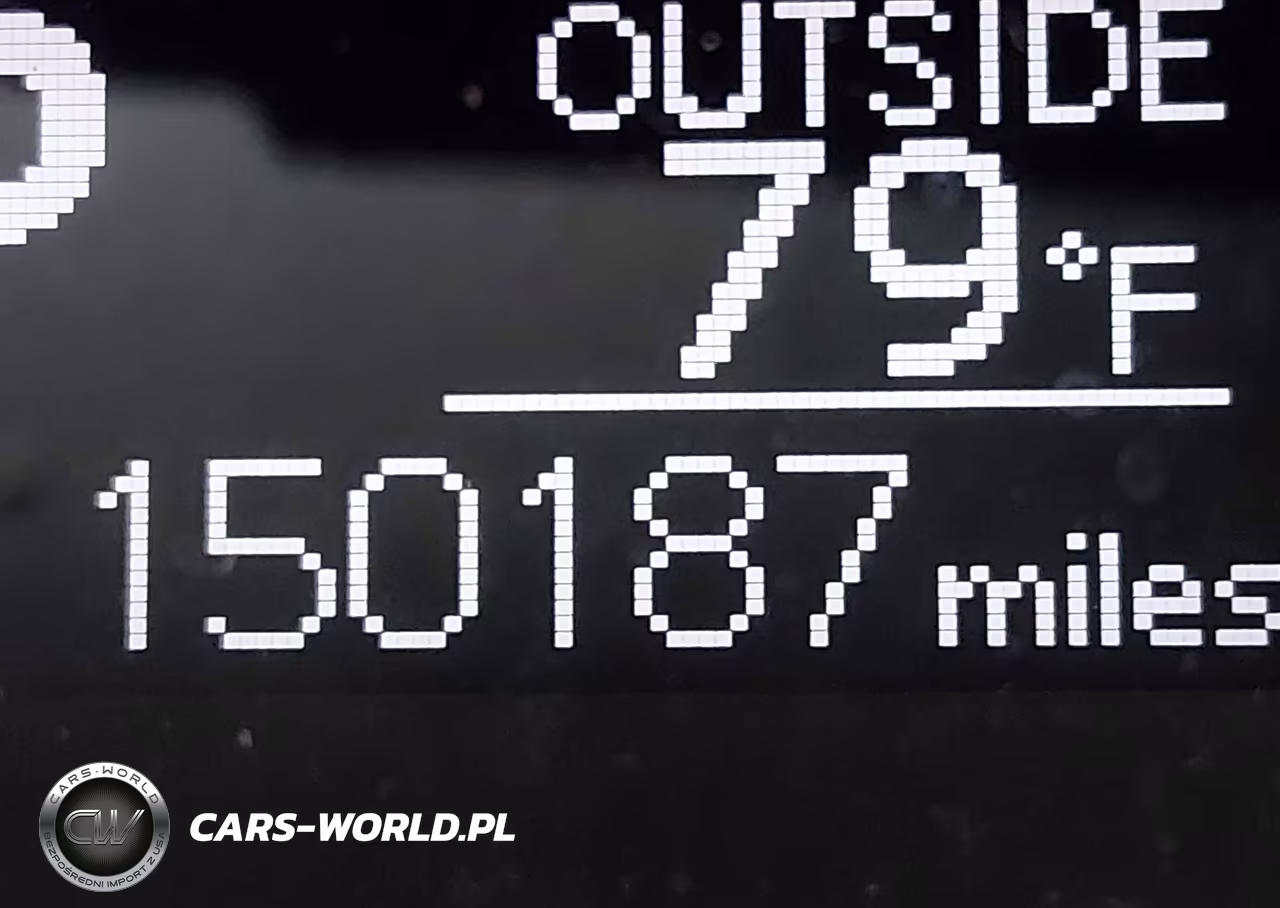 2018 Toyota Corolla Le VIN:2T1BURHE1JC015373 - 16