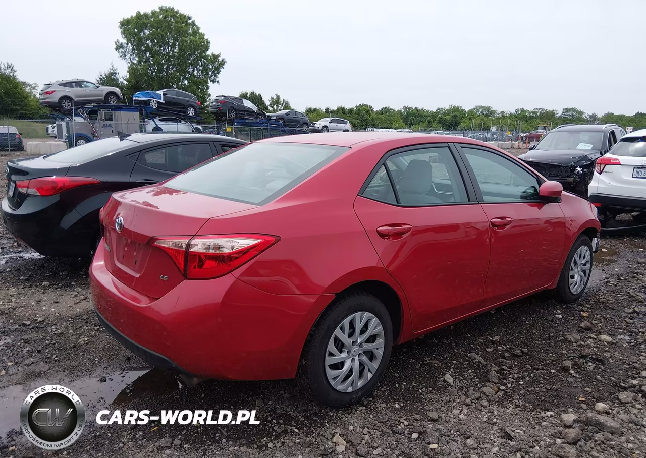 2018 Toyota Corolla Le VIN:2T1BURHE1JC015373 - 4
