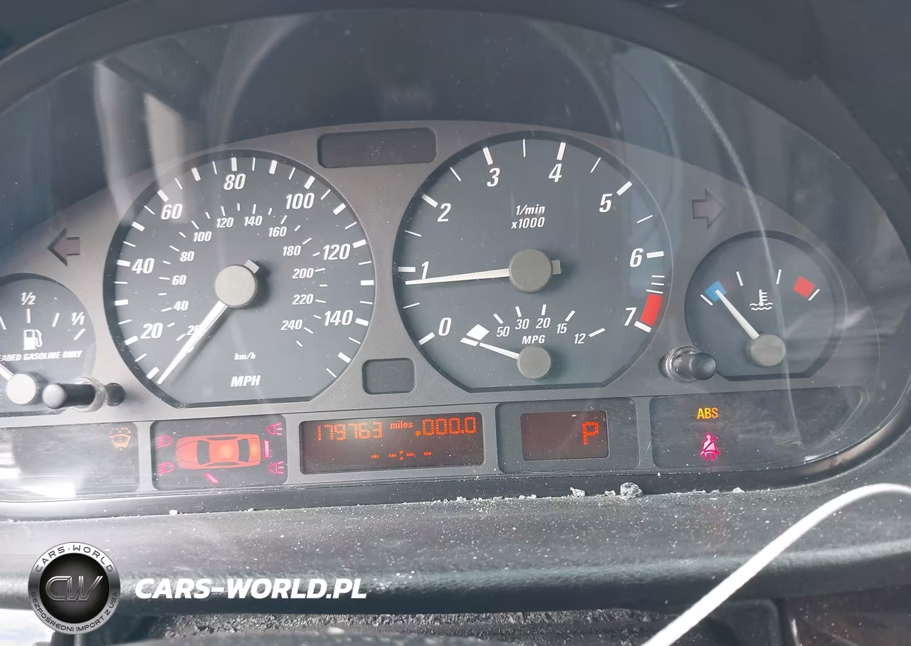 2005 BMW 325I VIN:WBAEV33475KW18464 - 7