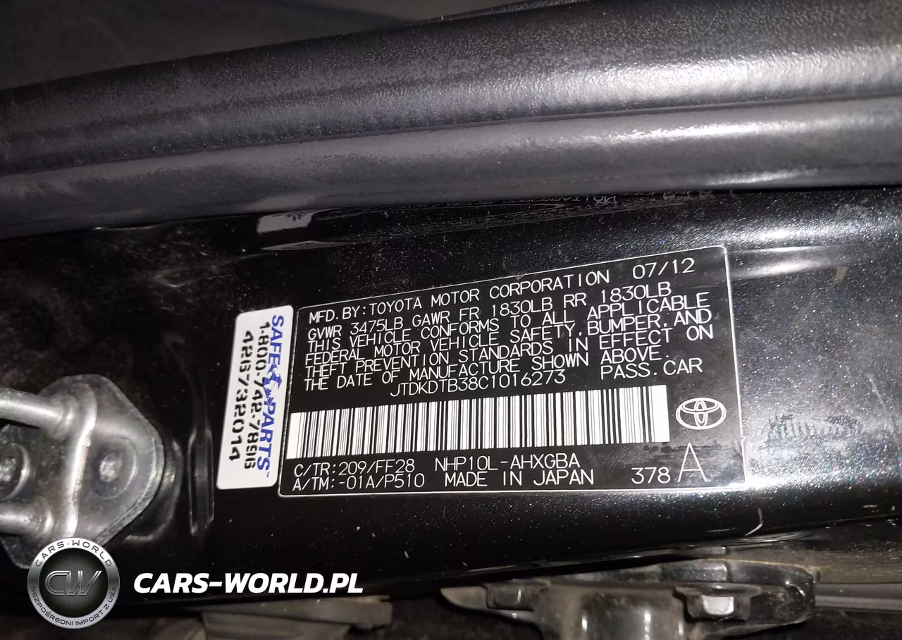 2012 Toyota Prius C Three VIN:JTDKDTB38C1016273 - 9
