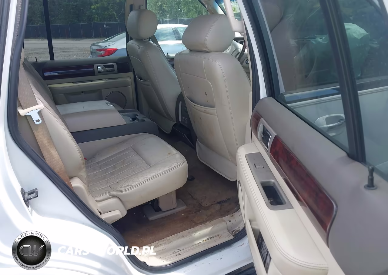 2004 Lincoln Navigator VIN:5LMFU27RX4LJ41170 - 8
