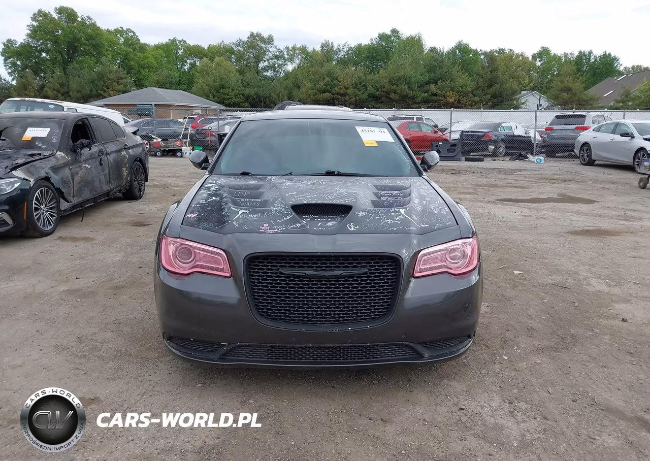 2020 Chrysler 300 Touring L VIN:2C3CCAAG5LH128454 - 13