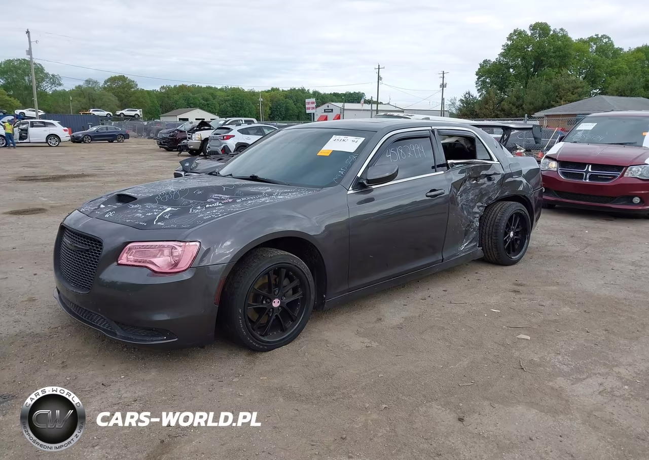 2020 Chrysler 300 Touring L VIN:2C3CCAAG5LH128454 - 2