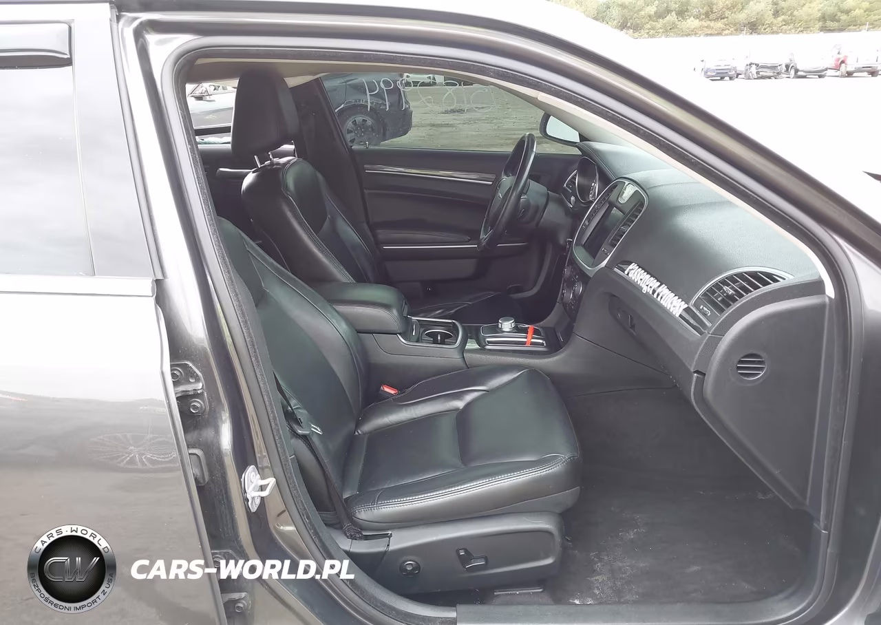 2020 Chrysler 300 Touring L VIN:2C3CCAAG5LH128454 - 5