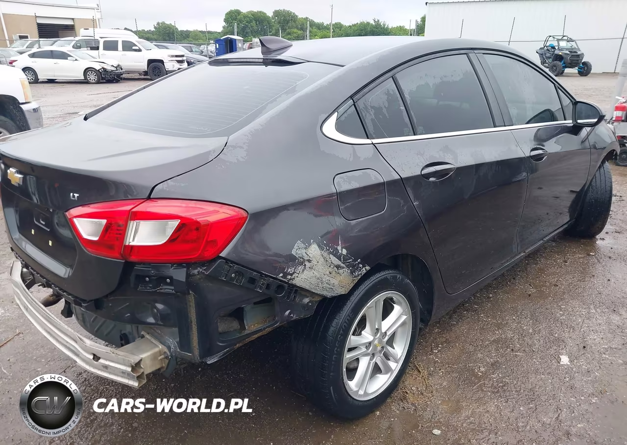 2017 Chevrolet Cruze Lt Auto VIN:1G1BE5SM7H7120770 - 4