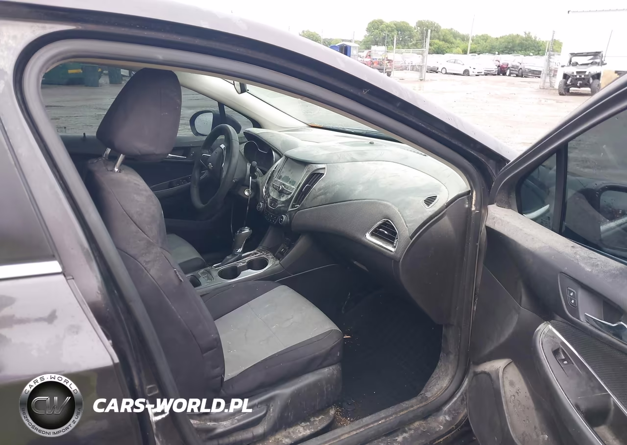 2017 Chevrolet Cruze Lt Auto VIN:1G1BE5SM7H7120770 - 5