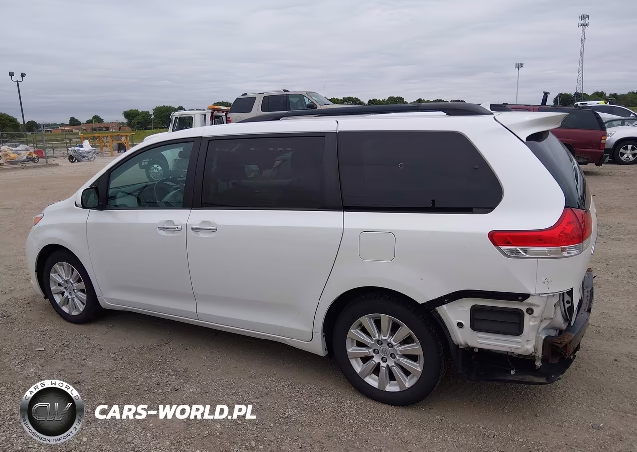2012 Toyota Sienna Limited 7 Passenger VIN:5TDDK3DC2CS035724 - 14