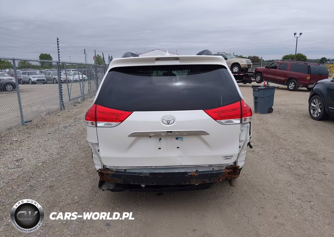 2012 Toyota Sienna Limited 7 Passenger VIN:5TDDK3DC2CS035724 - 16