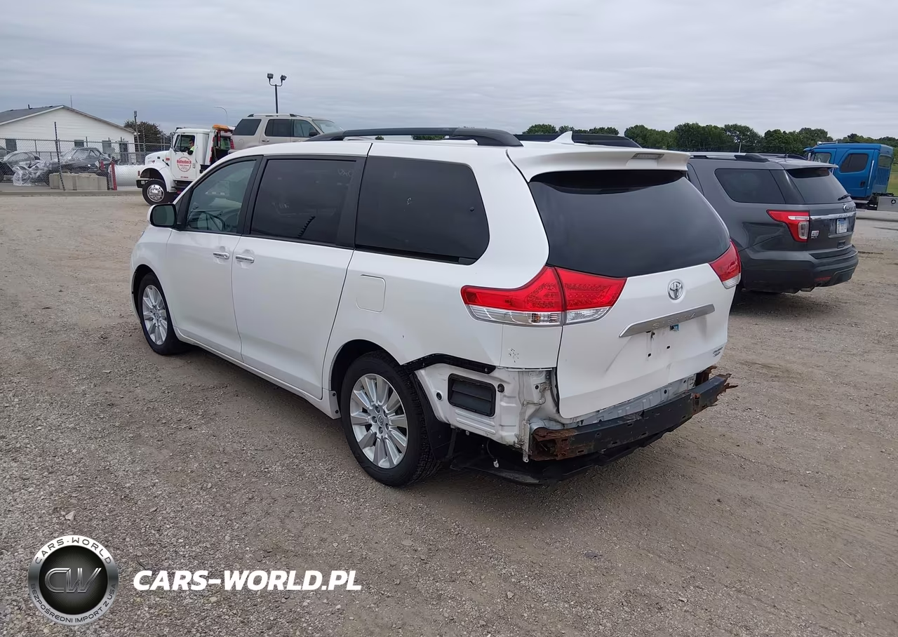 2012 Toyota Sienna Limited 7 Passenger VIN:5TDDK3DC2CS035724 - 3