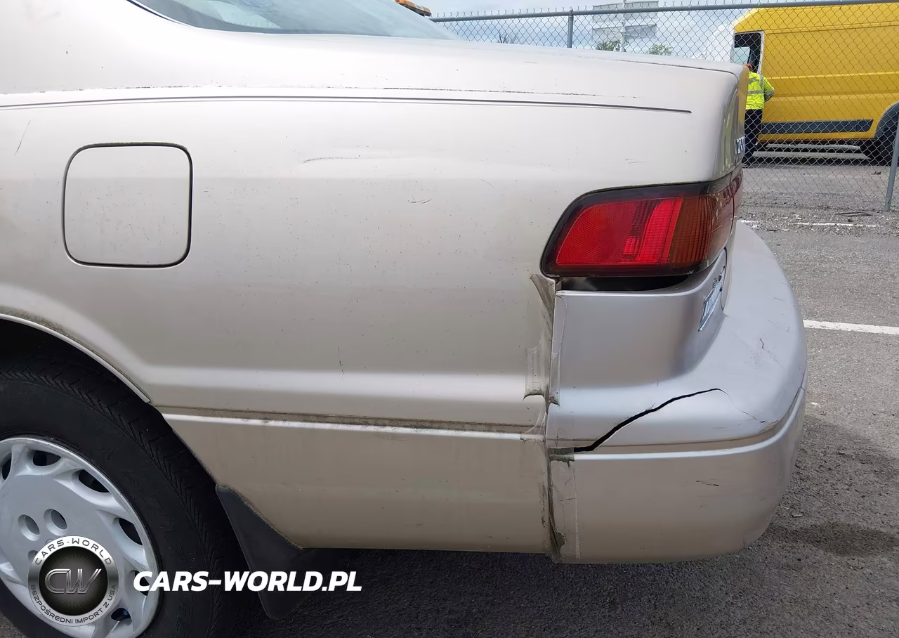 1998 Toyota Camry Le VIN:JT2BG22K0W0227138 - 12