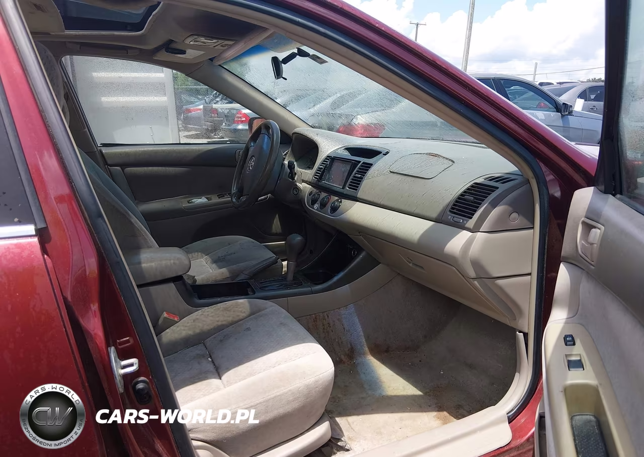 2003 Toyota Camry Le VIN:4T1BE32K93U250730 - 5