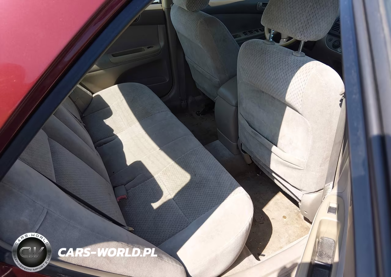 2003 Toyota Camry Le VIN:4T1BE32K93U250730 - 8