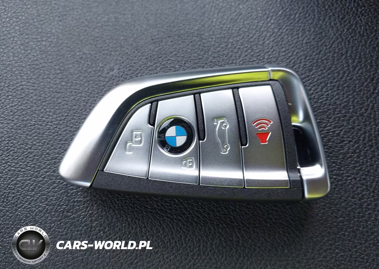 2021 BMW 330I VIN:3MW5R1J02M8C00094 - 11